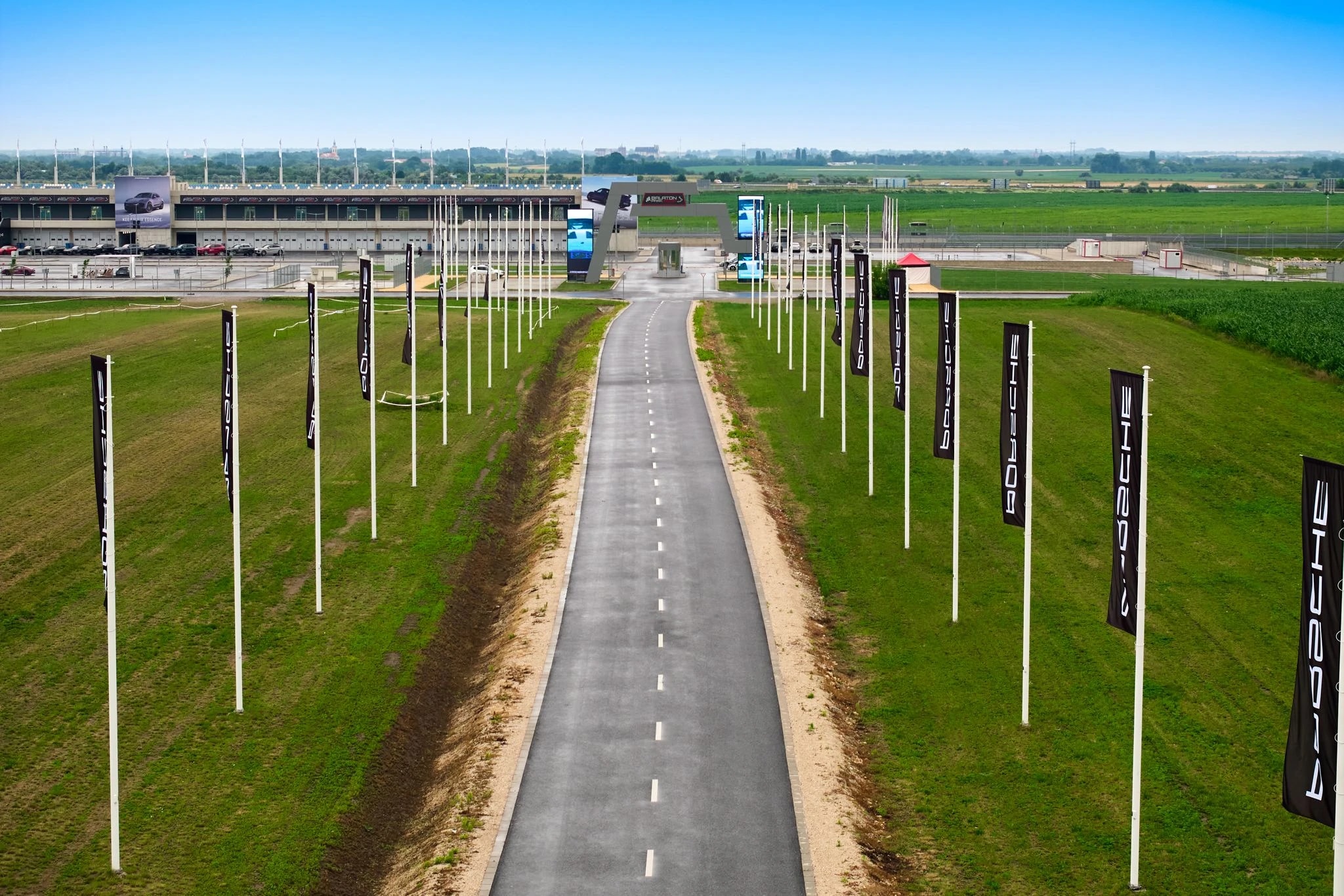 Reklamne zastave za jarbole, tunel na vrhu, karabineri bočno - slika 6