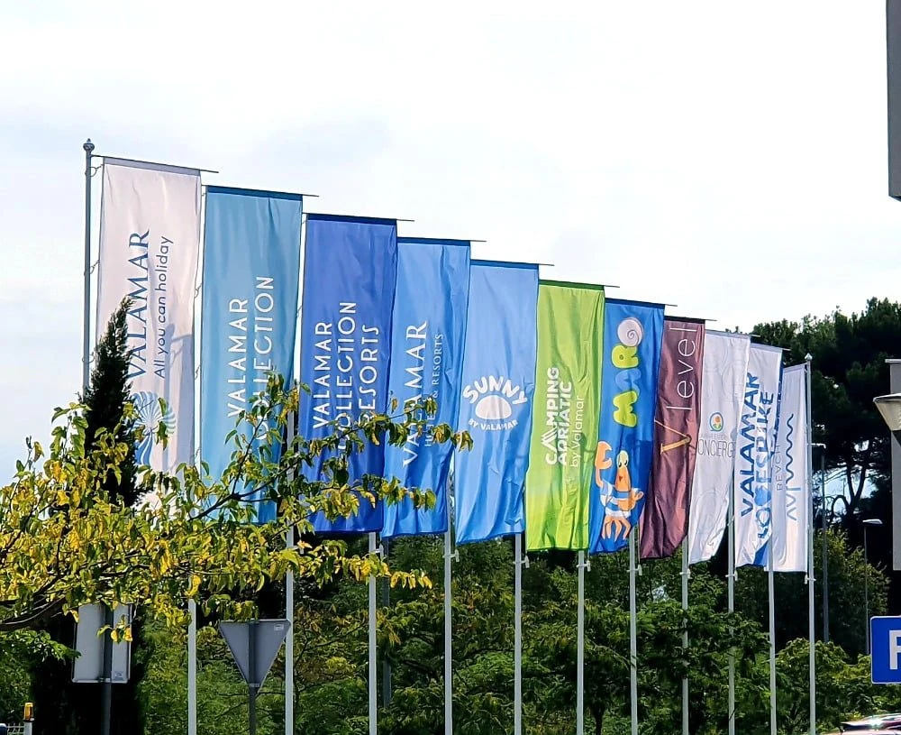 Reklamne zastave za jarbole, tunel na vrhu, karabineri bočno - slika 9