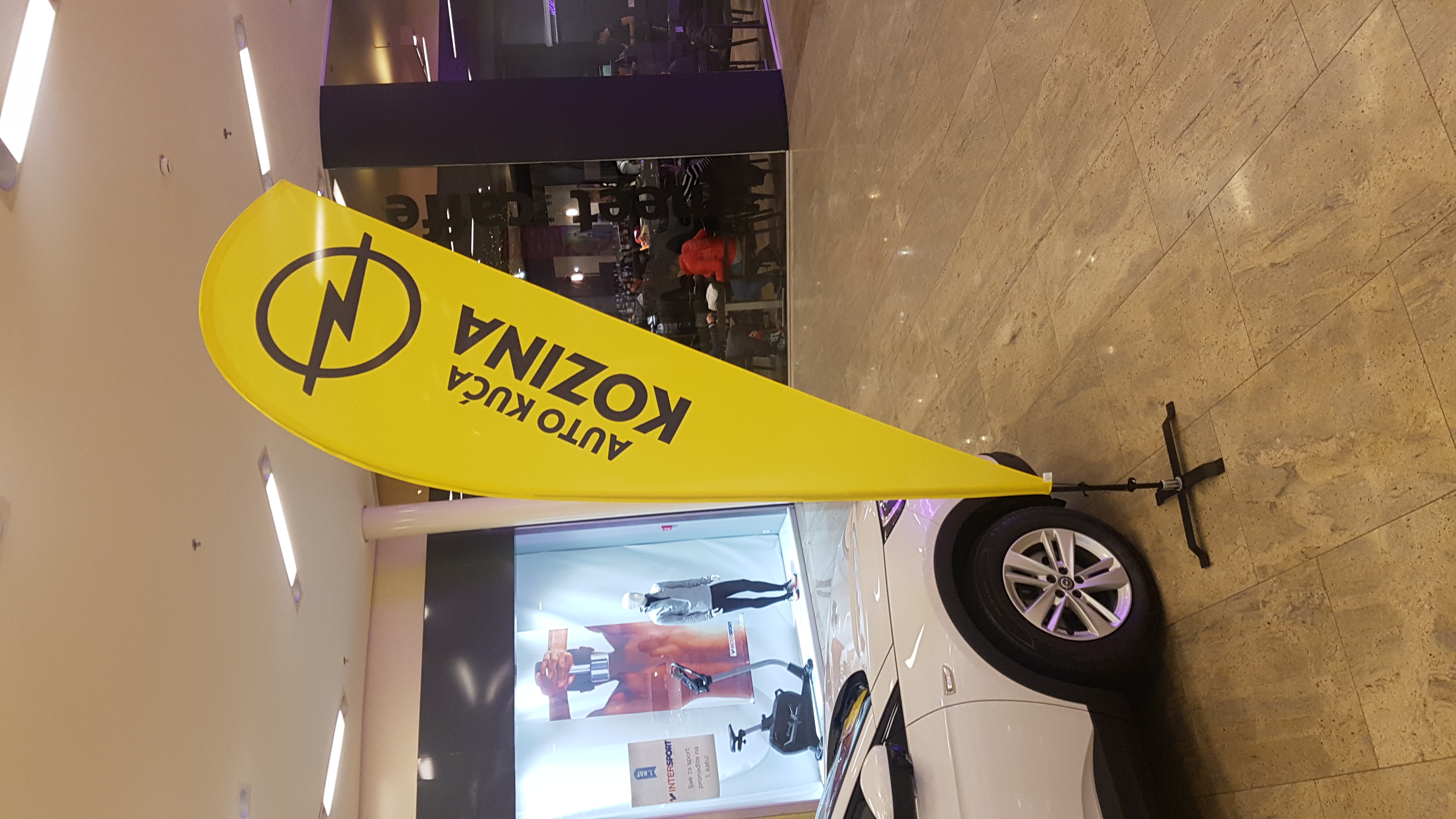 Beach flag za auto događaje