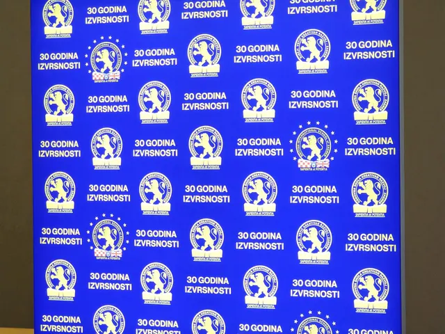 BIG SEG LED light box 200 × 200 cm za Grizli